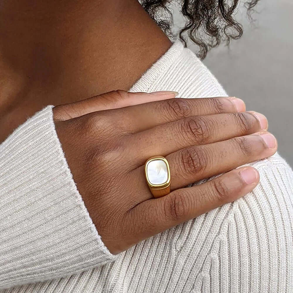 Chunky Parelmoer Zegel Ring