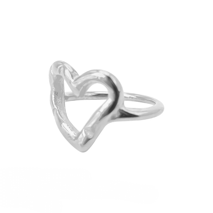Hammered Hart Ring