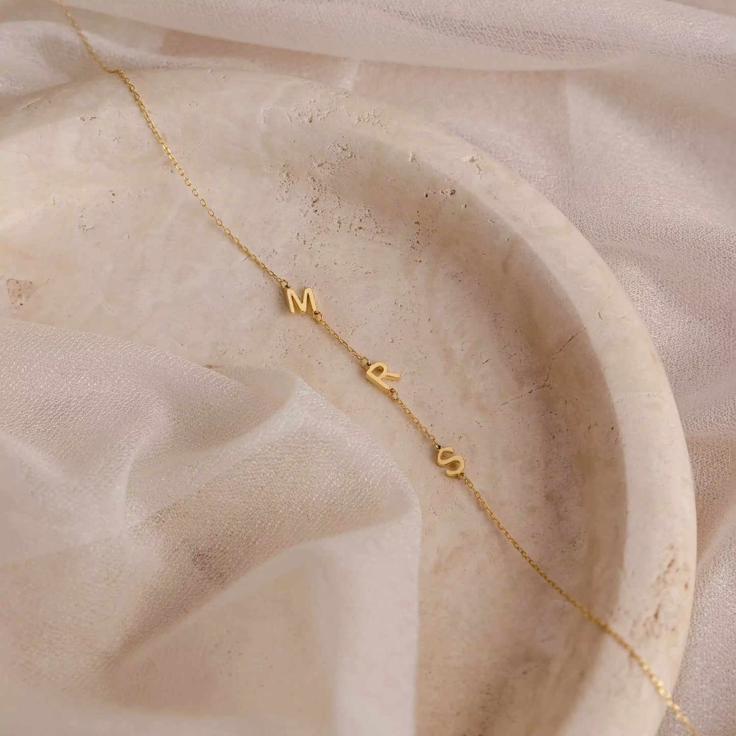 Sideway Initiaal Ketting