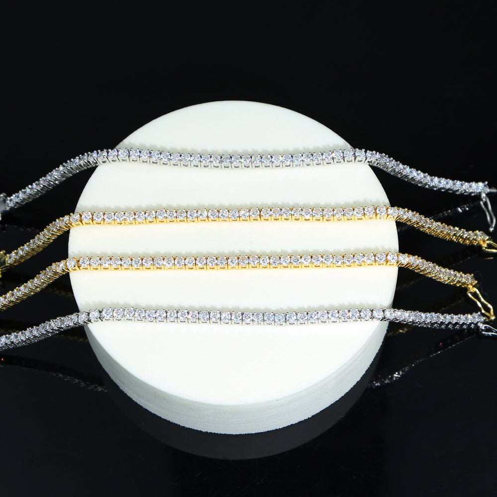 Never Basic Tennis Ketting