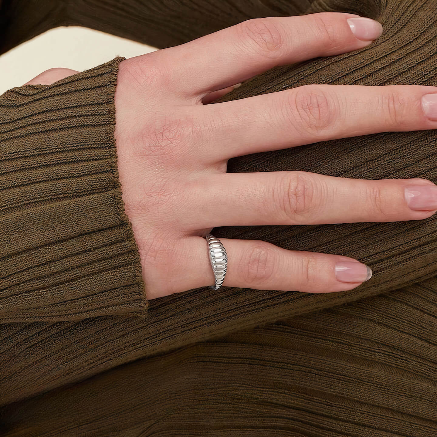 Minimalistischeistische Wave Zegel Ring