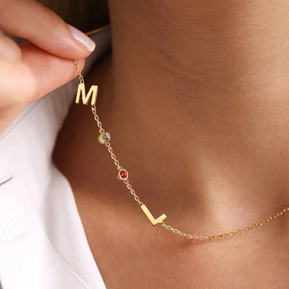 Sideway Initiaal & Geboortesteen Ketting